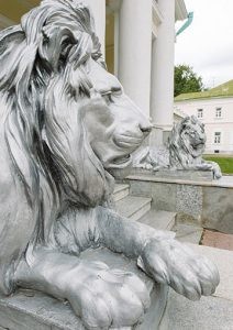 Фотосессия с львами у дворца