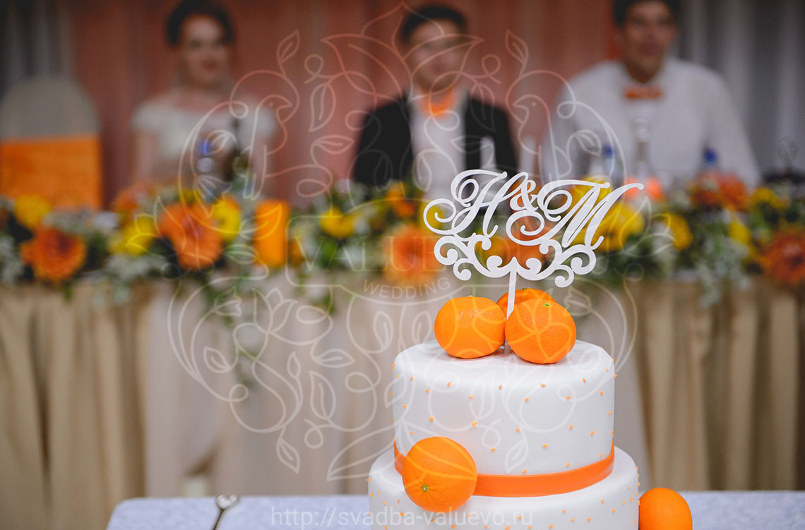Свадебный торт для апельсиновой свадьбы